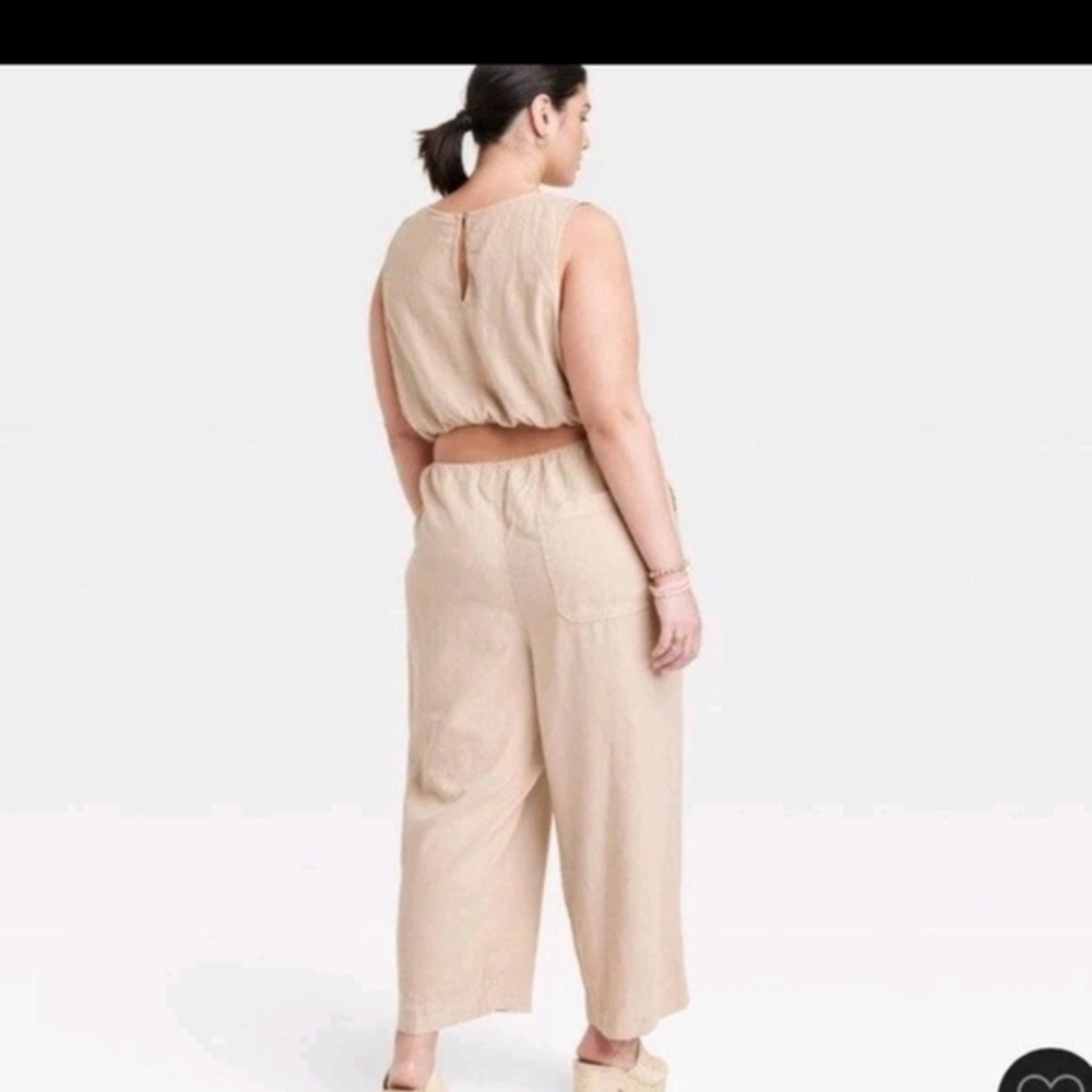 Universal Thread  -‎ Jumpsuit Women's XXL Sleeveless Keyhole V-Neck Khaki Tan